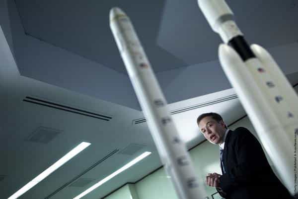 CEO of SpaceX And Tesla Motors Makes Announcement On SpaceX's Latest Venture » GagDaily News