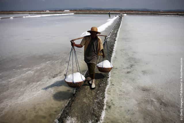 Salt Refining Remains A Mainstay Of Indonesian