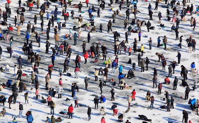 South Koreans Celebrate Ice Festival