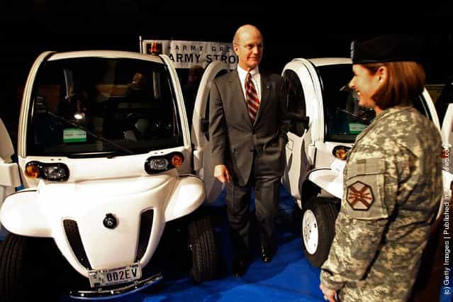 US Army Unveils Electric Vehicle Fleet