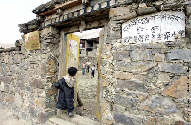 Free Xiangnong Primary School At Ganzi Tibetan