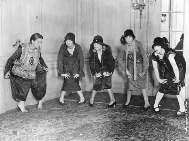 1935: A group of ladies learning The Charleston, dance