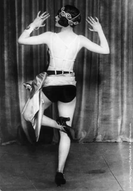 Dancer Jean Rai demonstrating the Black Bottom Blues, the latest dance craze from America at the Lido club in the Champs-Elysees, Paris, 1925