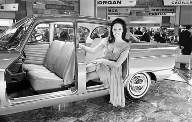1965: Model and actress Gina Warwick sitting in a Humber Sceptre at the 1965 motor show at Earl's Court