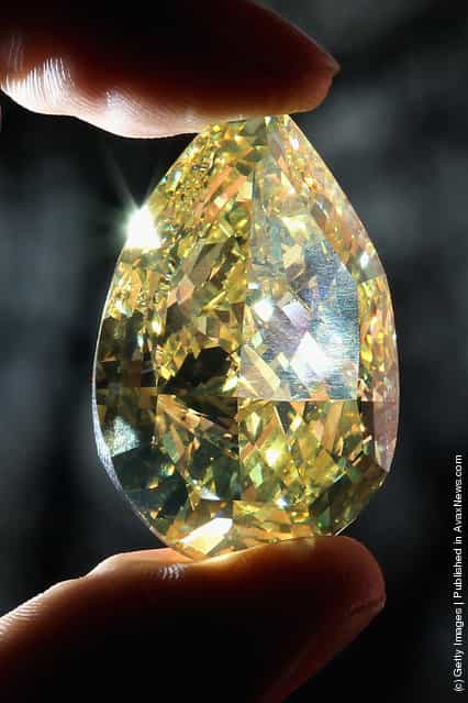 The largest yellow pear-shaped diamond in the world