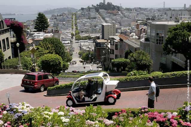 Lombard Street: The Crookedest Street In The World
