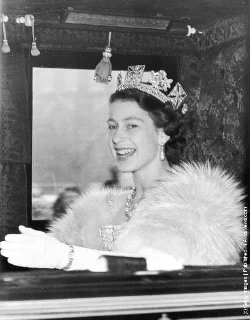1952: Queen Elizabeth II on the way to Westminster to preside at the first State Opening of Parliament ceremony since her accession to the throne