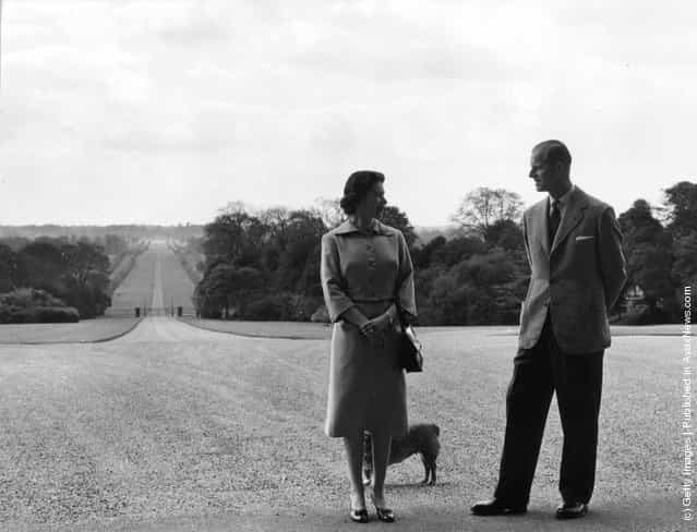 1959: Queen Elizabeth II and the Duke of Edinburgh near the George IV Gateway, Windsor Castle