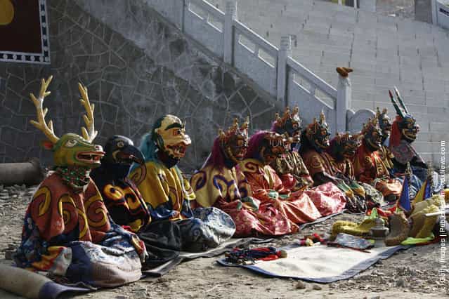 Lamas attend the Tiaoqian praying ceremony
