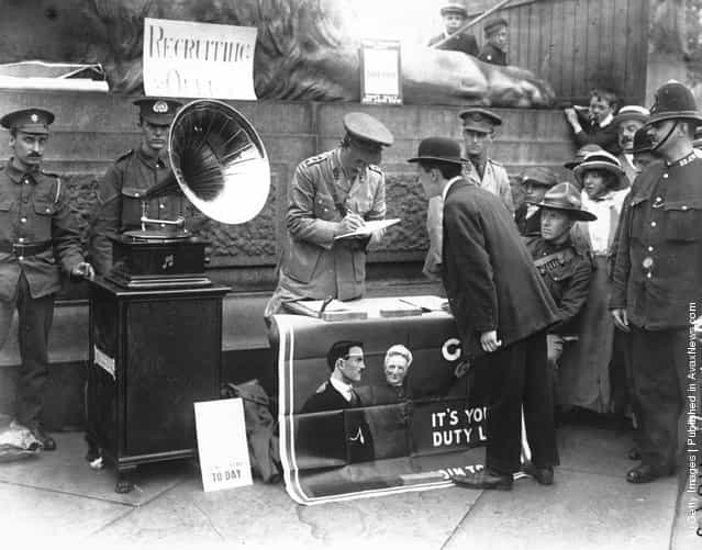 A recruitment drive during the First World War at Trafalgar Square, London