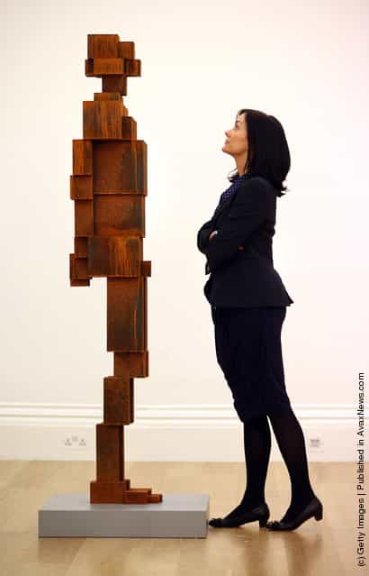 Antony Gormley's sculpture Stock
