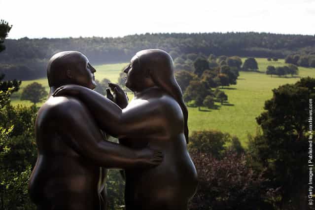 Dancers by artist Fernando Botero adorn the gardens of Chatsworth House