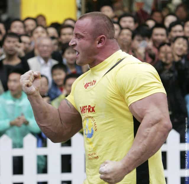 Mariusz Zbigniew of Poland, celebrates after he won the Squat event of the 2005 Worlds Strongest Man Competition