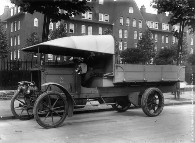 1914: A Thorneycroft motor van as used during World War I
