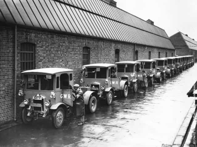 1931: Some of the 219 new lorries ordered by Great Western Railways, built by Dennis Bros at their Guildford works