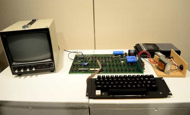 Sothebys To Auction Working Version Of First Apple Computer Model