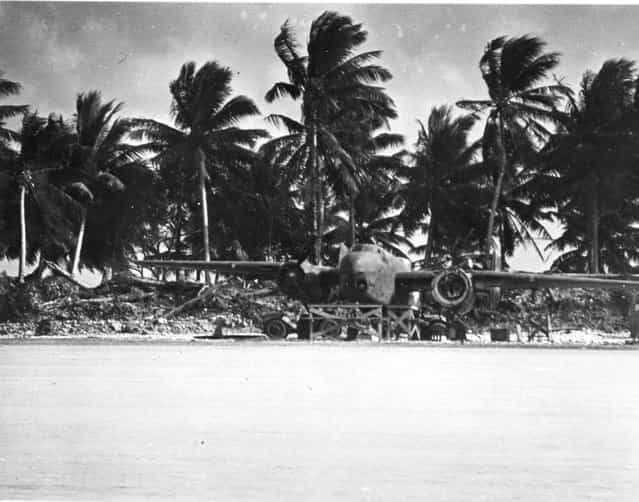 Plane on air strip, Majuro