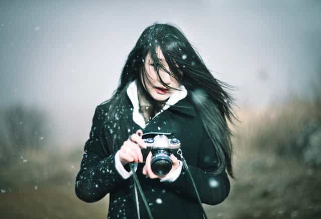 Snowy, girl, photograph. (Photo by Ito Koichi)