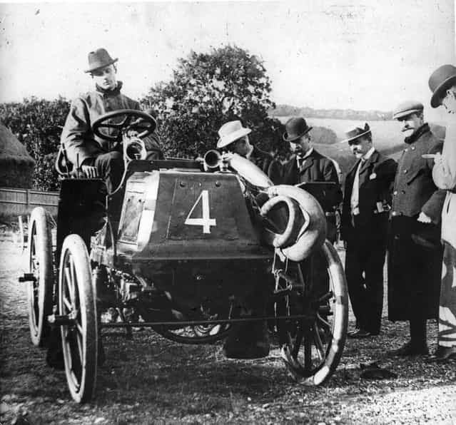 British motoring pioneer, Charles Stewart Rolls (1877–1910), in his first racing car, the 8hp Panhard Lavassor, built in 1898 and fitted with pneumatic tyres, 1899.