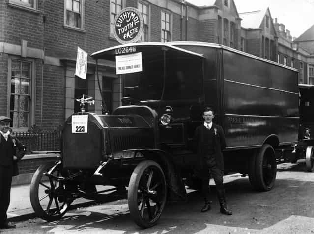 A Milnes Daimler lorry at Earls Court, London, June 1911.