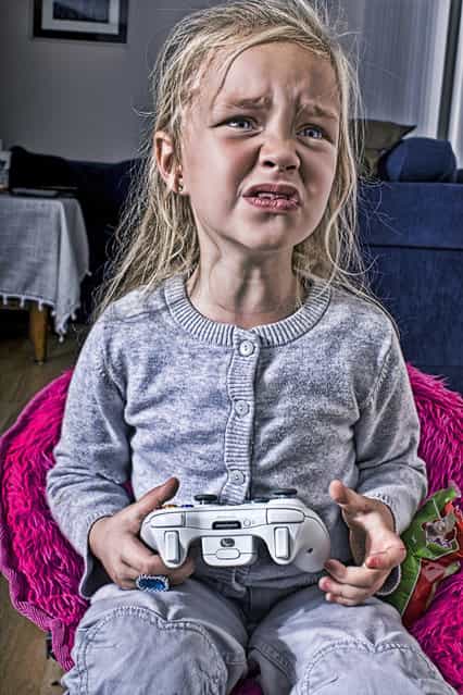 Videogame girl. (Photo by Geir Akselsen)