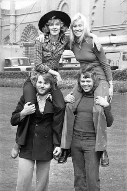 Swedish pop stars (clockwise, from bottom left), Benny Andersson, Anni-Frid Lyngstad, Agnetha Faltskog and Bjorn Ulvaeus of ABBA at Brighton. 3rd April 1974. (Photo by Steve Wood/Express)
