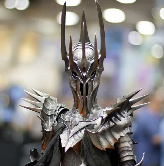 Awesome Sauron figurine