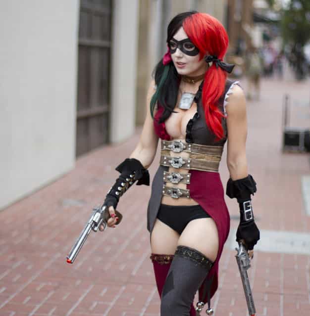 Jessica Nigri as Harley Quinn (Netherealm version)