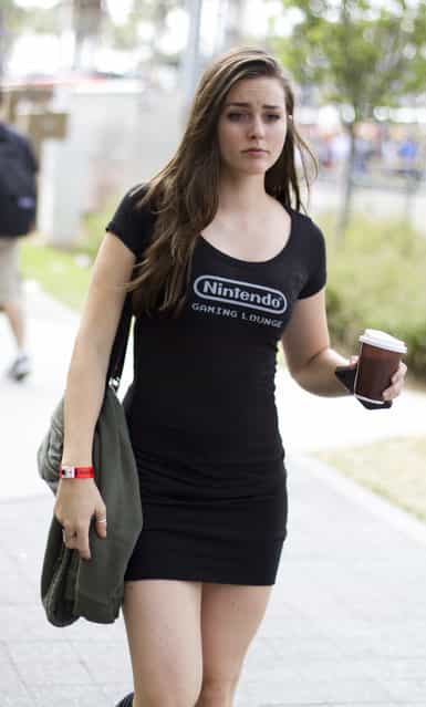 Nintendo Gaming Lounge promo girl