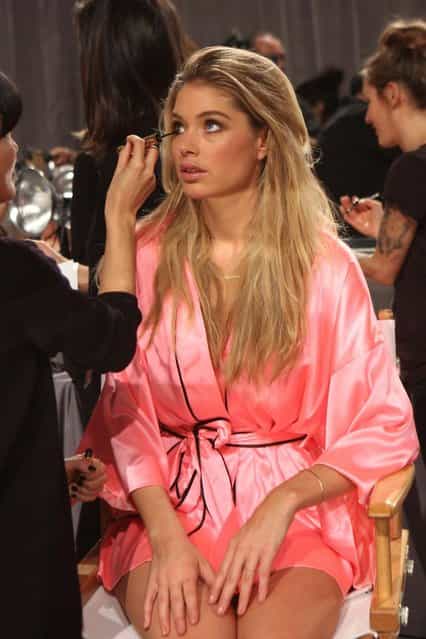Doutzen Kroes 2012 Victoria’s Secret Fashion Show in New York. (Photo by Charles Sykes/Evan Agostini)