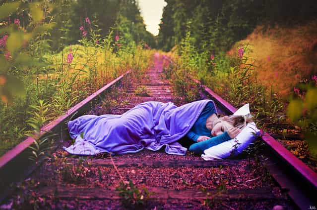 [.sleep tracks.]. (Kindra Nikole)