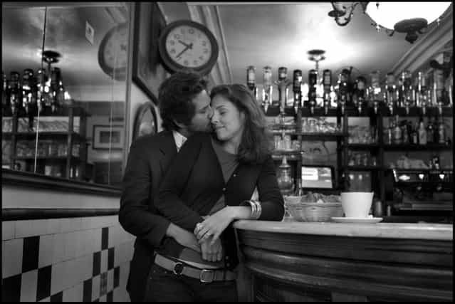 Beautiful beginning of a Sunday morning-cafe, croissant, kiss, and a photograph. Jose et Mafalda, Le Petit Fer a Cheval, Paris, 4ieme. (Photo and comment by Peter Turnley)