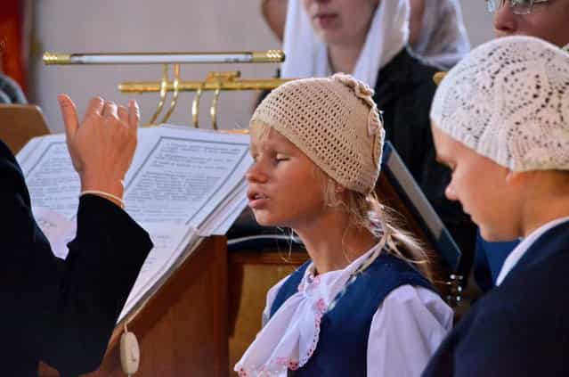 [Choir orphanage for deaf-blind children]. (Photo by Vladimir Sajapin)