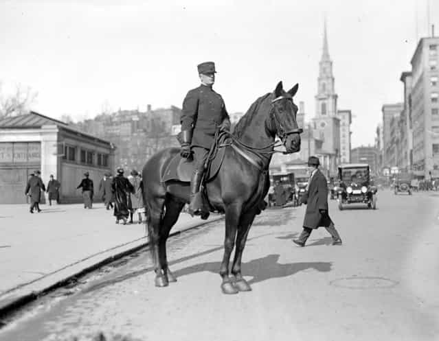 Mounted cop on Tremont Street, 1915. (Photo by Leslie Jones)