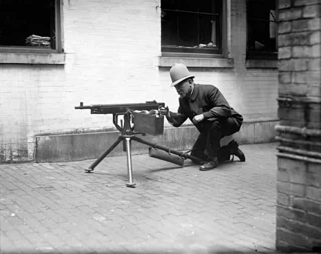 With the latest guns, Boston police will fear nothing. The [Reds] will be met severely in case the start anything. 1919. (Photo by Leslie Jones)