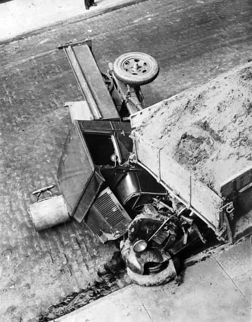 Driver killed when trucks crash on hill on Amsterdam Ave. and 123rd St., NY, 1930. (Photo by Leslie Jones)