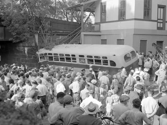 Bus accident, approximate 1949. (Photo by Leslie Jones)