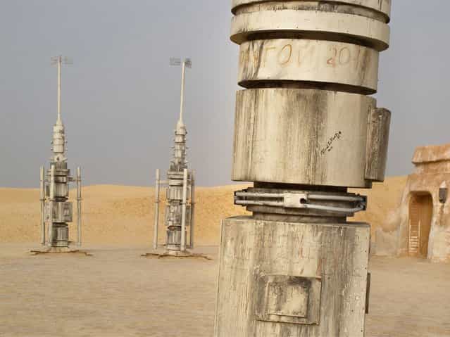 [No More Stars]: Abandoned Stars Wars Sets in the Desert by Rä di Martino