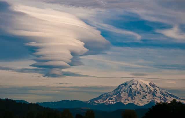 [Lenticular over Mt Rainer]. The wonder of the weather. Location: Orting, Washington. (Photo and caption by Rolland Hartstrom/National Geographic Traveler Photo Contest)