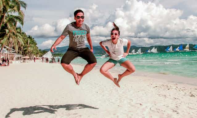 [Jump! Boracay]. (Photo by Mark Marcelino)