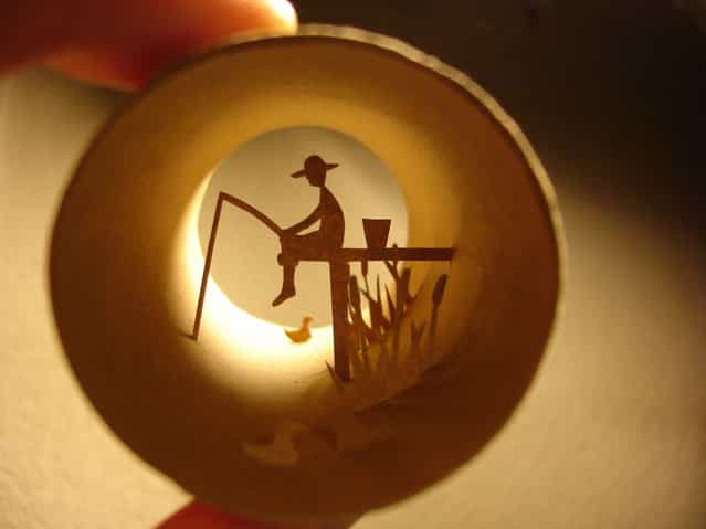 Toilet paper roll art of a fisherman. (Photo by Anastassia Elias/Caters News)
