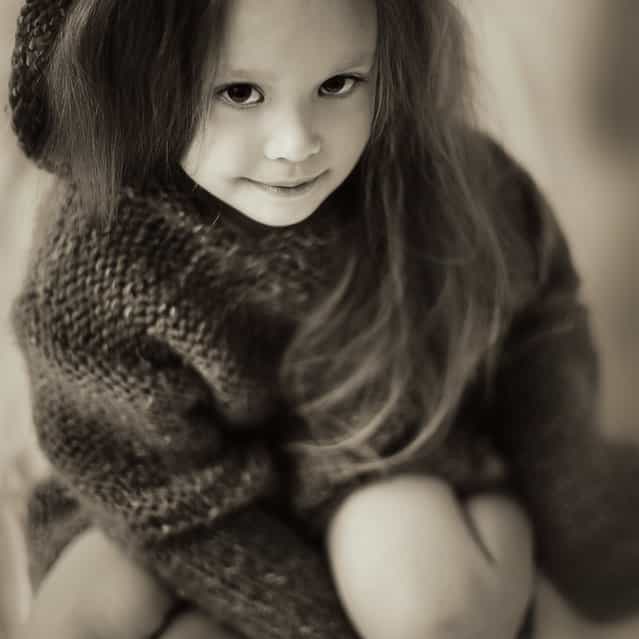 [Little girl]. (Photo and caption by Vladimir Serov)