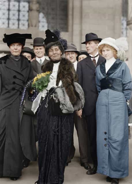 On the far left, American suffragist Lucy Burns (1879 – 1966) of the Congressional Union For Women Suffrage (CUWS) stands next to Mrs Emmeline Pankhurst (center) probably in Washington, DC, 1913. (Photo by PhotoQuest/Getty Images)