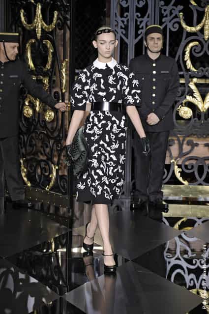 Louis Vuitton - Winter 2011 - Paris Fashion Week