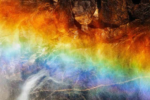 A stunning rainbow in Yosemite. (Photo by Nolan Nitschke/Caters News)