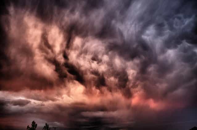 A Turbulent Sunset. (Photo by Stephen Lee)