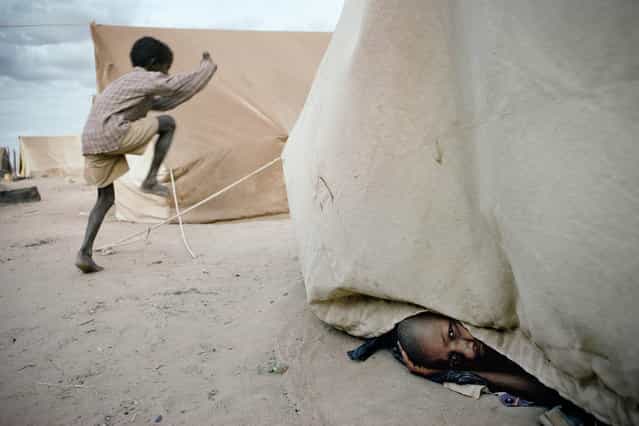North Kenya, Liboi. Somali refugee camp in July 1992. (Jean-Claude Coutausse)