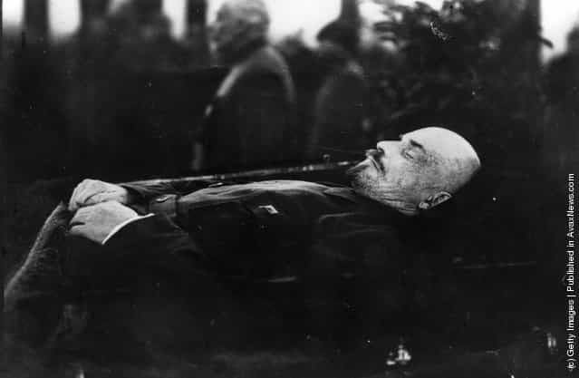 1924: Vladimir Ilyich Lenin lying in state in the Kremlin
