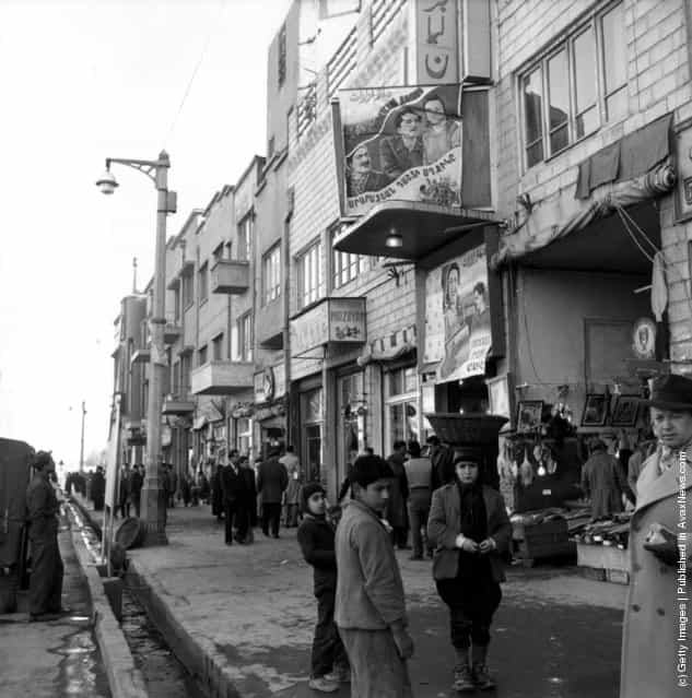circa 1948: A street scene in an Iranian city