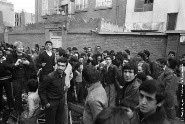 1979: Thousands of supporters calling for the return of their religious leader Ayatollah Khomeini in the streets of Tehran